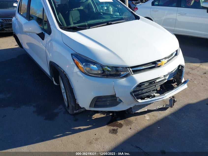 VIN KL7CJKSB0LB022686 2020 CHEVROLET TRAX LS