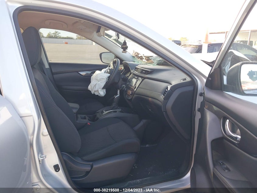 VIN 5N1AT2MT2HC882130 2017 NISSAN ROGUE S/SL