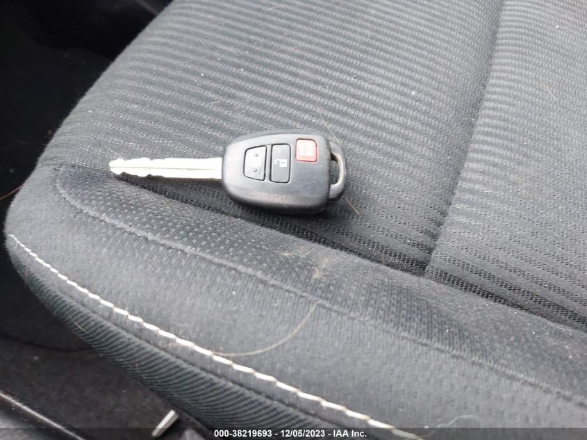 2014 TOYOTA RAV4 XLE - 2T3RFREV5EW175264