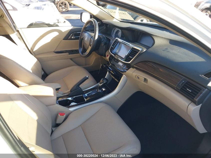 2016 HONDA ACCORD EX-L V-6 - 1HGCR3F89GA032548