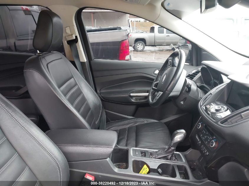 2019 FORD ESCAPE TITANIUM - 1FMCU9J91KUA26083