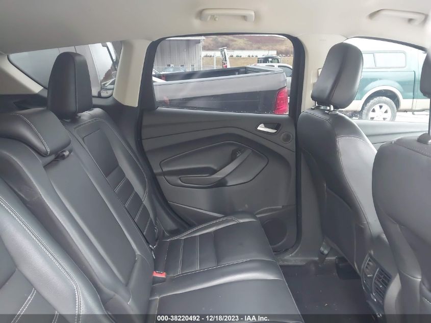 2019 FORD ESCAPE TITANIUM - 1FMCU9J91KUA26083