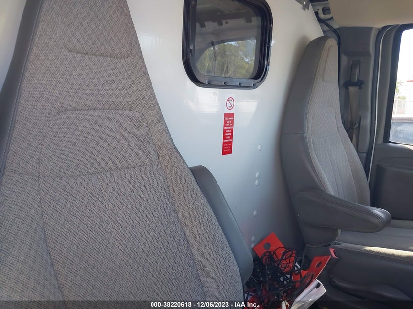 VIN 1GCWGAFP0J1171312 2018 CHEVROLET EXPRESS 2500 WORK VAN