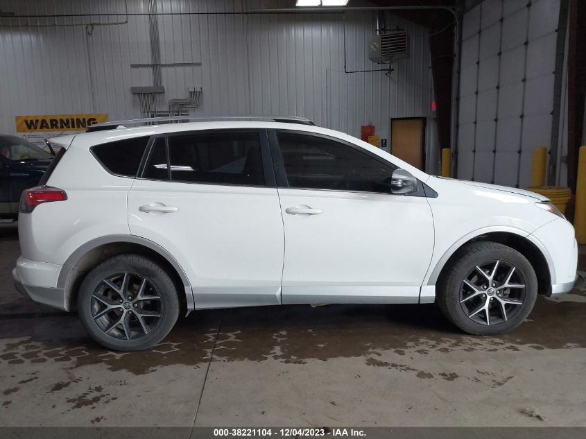 2016 TOYOTA RAV4 SE - JTMJFREV9GD176446