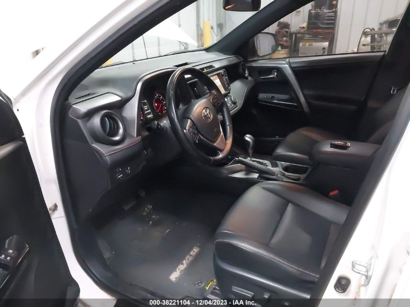 2016 TOYOTA RAV4 SE - JTMJFREV9GD176446