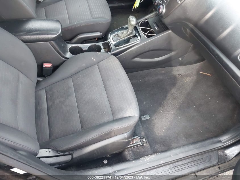 2018 KIA FORTE LX/S - 3KPFL4A7XJE194906