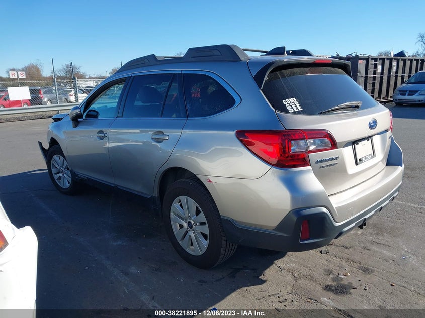 VIN 4S4BSAFCXJ3219585 2018 SUBARU OUTBACK 2.5I PREMIUM