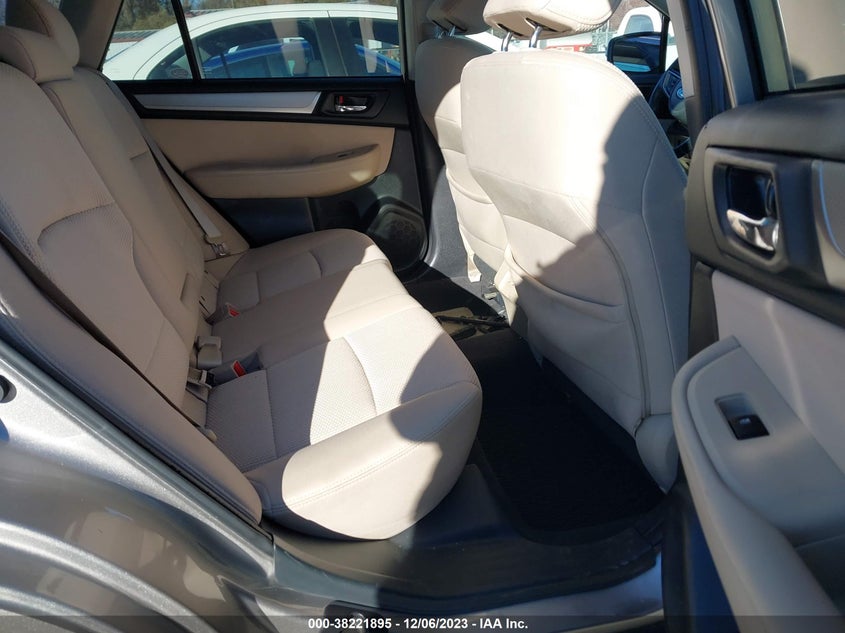 VIN 4S4BSAFCXJ3219585 2018 SUBARU OUTBACK 2.5I PREMIUM