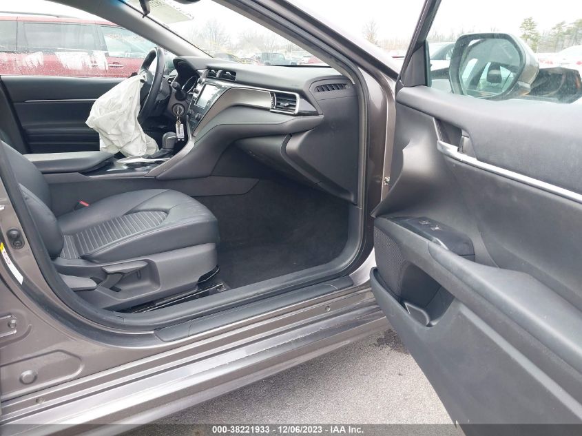 2019 TOYOTA CAMRY SE - 4T1B11HK9KU731566