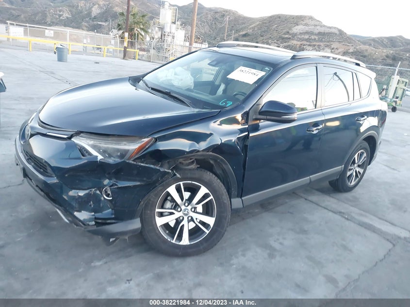 VIN JTMRFREV2HD201644 2017 TOYOTA RAV4 XLE