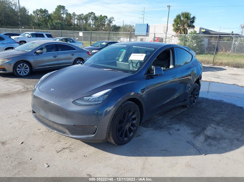 VIN 7SAYGDEE3NF433012 2022 TESLA MODEL Y