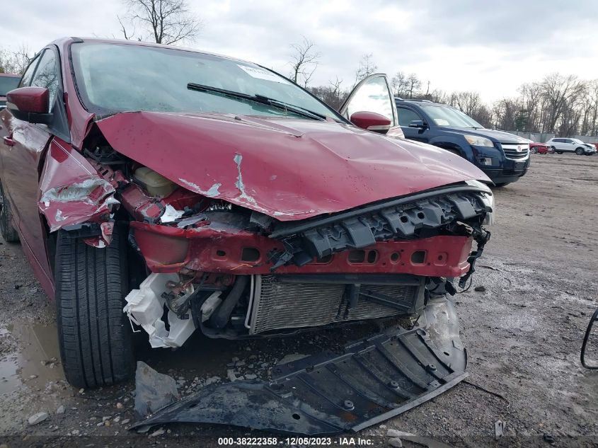 2016 FORD FOCUS SE - 1FADP3K27GL308763