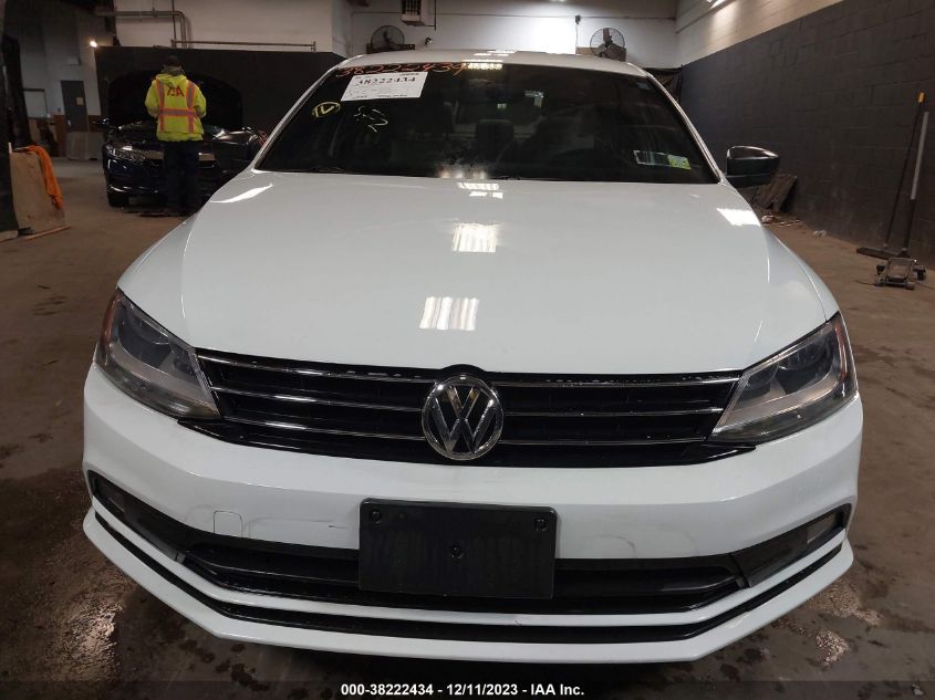 2016 VOLKSWAGEN JETTA 1.8T SPORT - 3VWD17AJ7GM286819