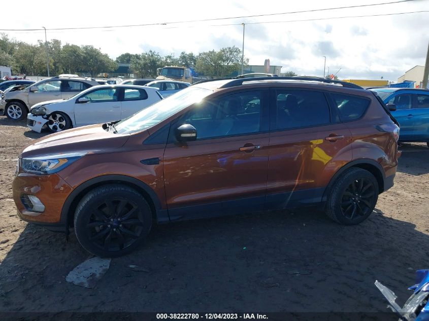 2017 FORD ESCAPE TITANIUM - 1FMCU0J90HUA09926