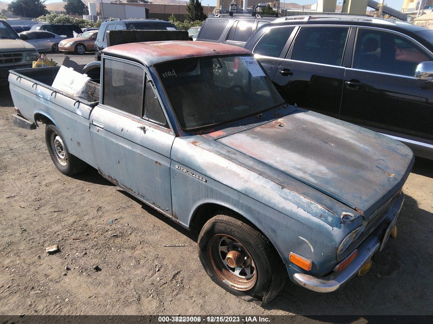 1971 DATSUN 810  