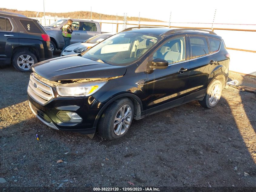 2018 FORD ESCAPE SE - 1FMCU9GD2JUC04092