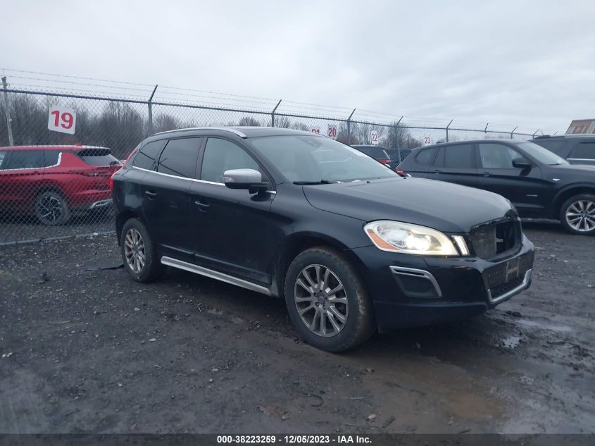 YV4902DZ9D2392172 2013 VOLVO XC60 - Image 1