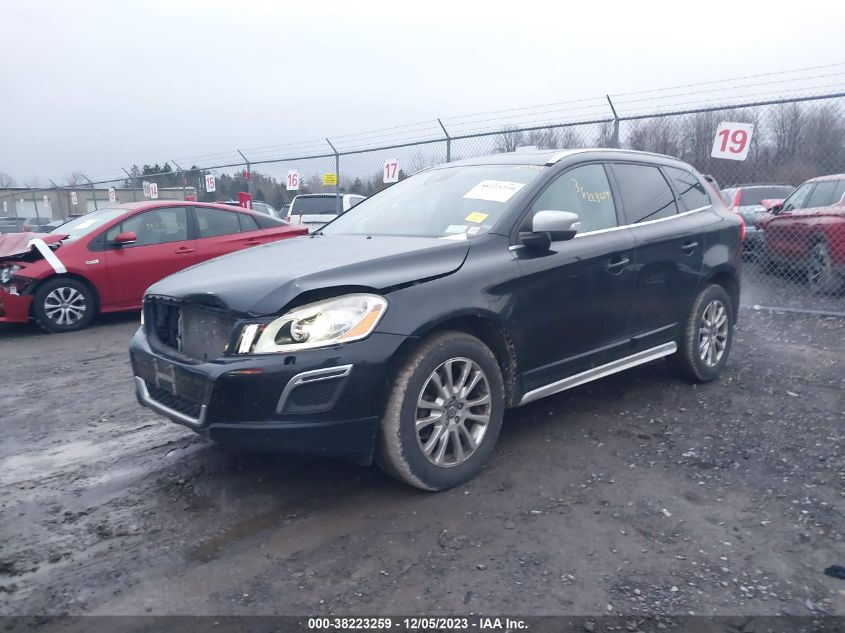 YV4902DZ9D2392172 2013 VOLVO XC60 - Image 2