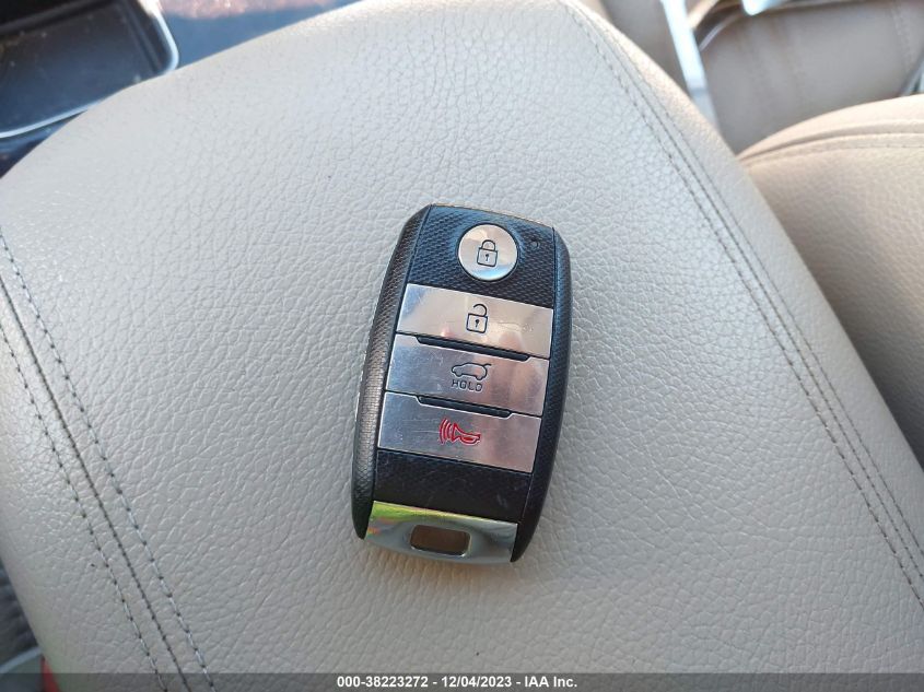 2014 KIA SORENTO LX - 5XYKTCA66EG518118