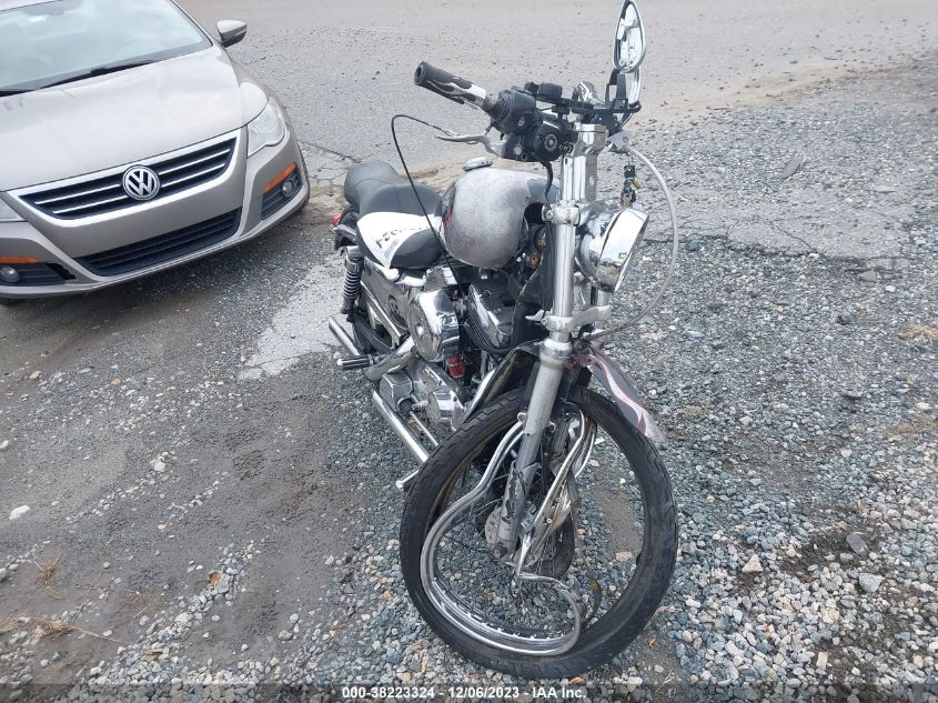 2000 HARLEY-DAVIDSON XL1200 C - 1HD1CGP12YK118648
