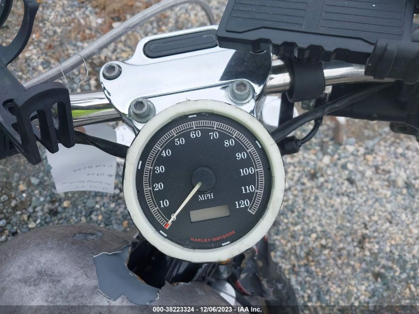 2000 HARLEY-DAVIDSON XL1200 C - 1HD1CGP12YK118648