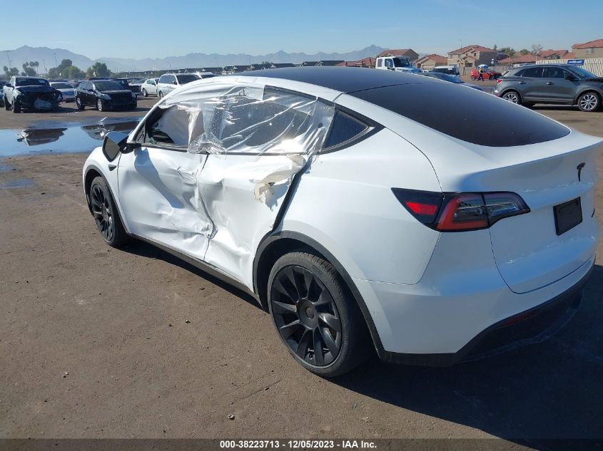 2021 TESLA MODEL Y - 5YJYGDEE6MF097061