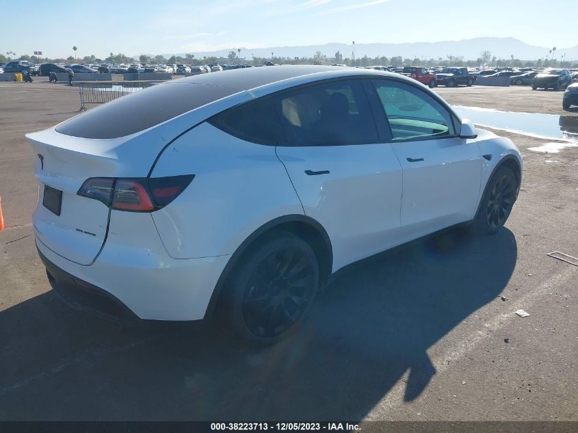 2021 TESLA MODEL Y - 5YJYGDEE6MF097061