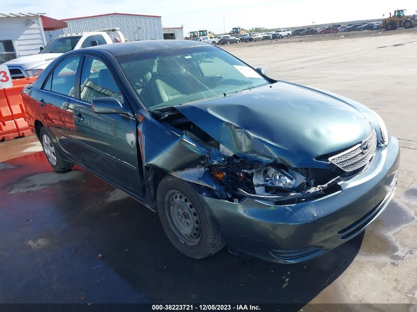 Lot #2541532650 2004 TOYOTA CAMRY LE salvage car