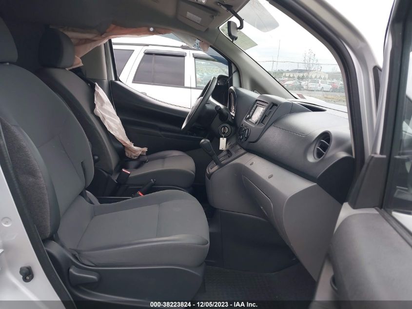 2015 NISSAN NV200 SV - 3N6CM0KN7FK693626