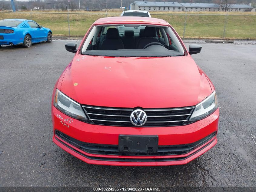2015 VOLKSWAGEN JETTA 2.0L S - 3VW2K7AJ3FM351944