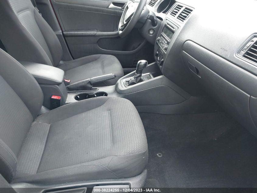 2015 VOLKSWAGEN JETTA 2.0L S - 3VW2K7AJ3FM351944