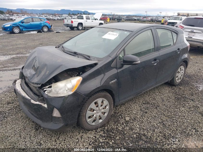 2013 TOYOTA PRIUS C THREE - JTDKDTB3XD1536282