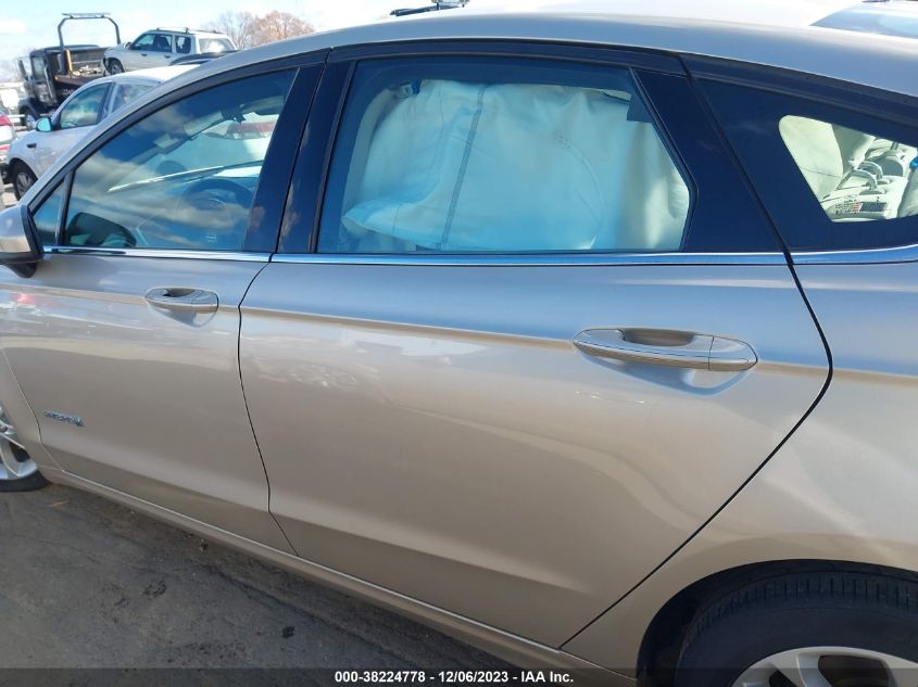 2019 FORD FUSION HYBRID SE - 3FA6P0LU1KR138630