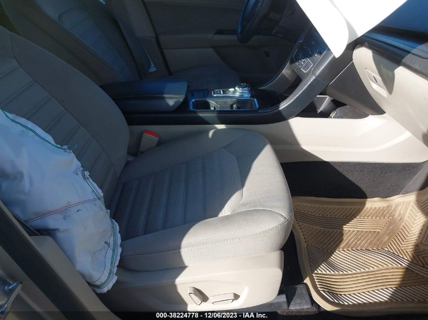 2019 FORD FUSION HYBRID SE - 3FA6P0LU1KR138630