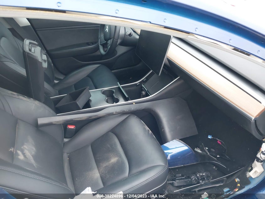 VIN 5YJ3E1EB9LF617546 2020 TESLA MODEL 3