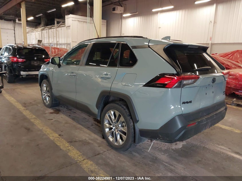 VIN 2T3A1RFV1MW205952 2021 TOYOTA RAV4 XLE PREMIUM
