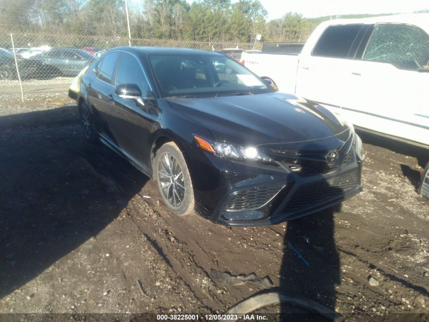 2022 TOYOTA CAMRY SE/NIGHT SHADE - 4T1T11AKDNU057813