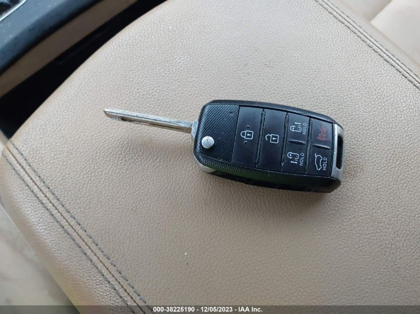 2015 KIA SEDONA LX - KNDMB5C12F6061109