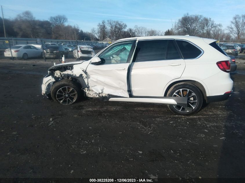 5UXKR0C36H0V77811 2017 BMW X5, photo no. 13