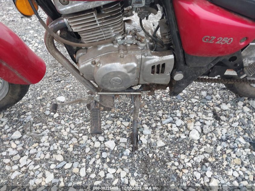 2001 SUZUKI GZ250 JS1NJ48A812101617