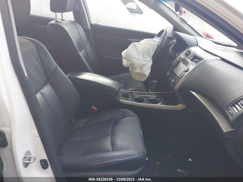 2015 NISSAN ALTIMA 2.5/S/SV/SL - 1N4AL3AP1FN400207