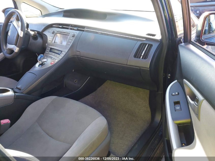 2013 TOYOTA PRIUS TWO - JTDKN3DU5D1642254