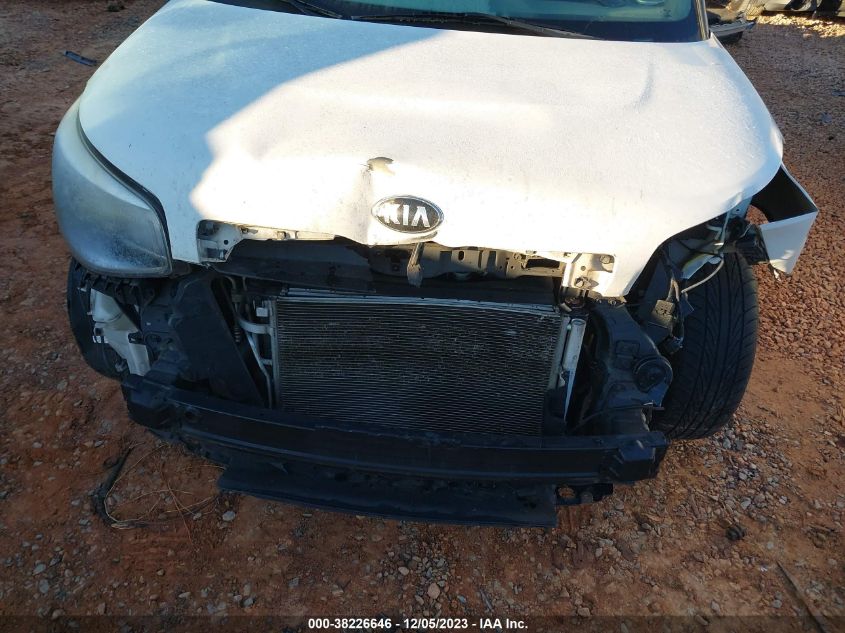 2015 KIA SOUL + - KNDJP3A58F7787470