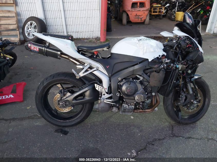 2007 HONDA CBR600 RR - JH2PC40097M003079
