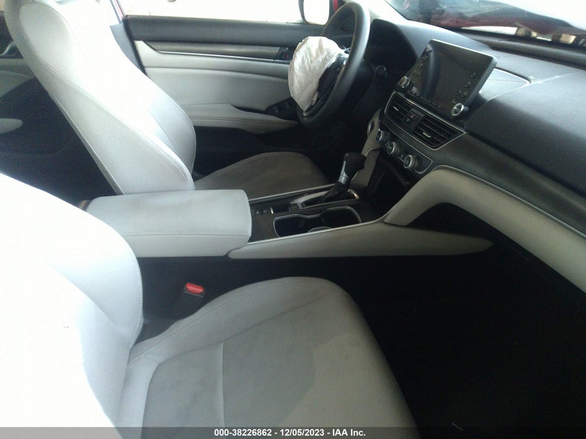 VIN 1HGCV1F10JA229151 2018 HONDA ACCORD LX