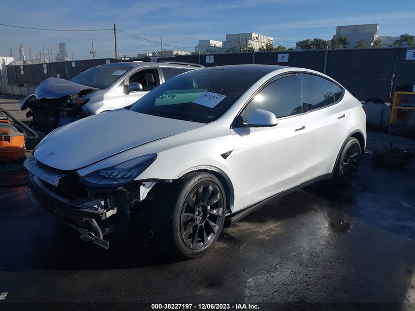 VIN 5YJYGDEE9LF022496 2020 TESLA MODEL Y
