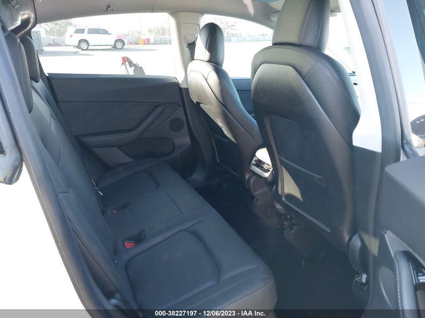 VIN 5YJYGDEE9LF022496 2020 TESLA MODEL Y