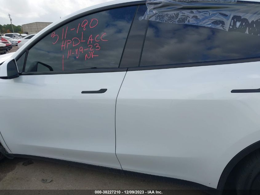 2022 TESLA MODEL Y - 7SAYGDEF5NF411649