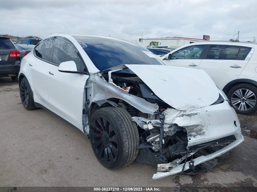 2022 TESLA MODEL Y - 7SAYGDEF5NF411649