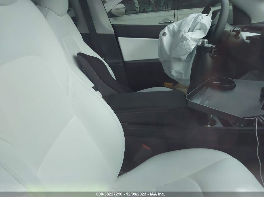 2022 TESLA MODEL Y - 7SAYGDEF5NF411649